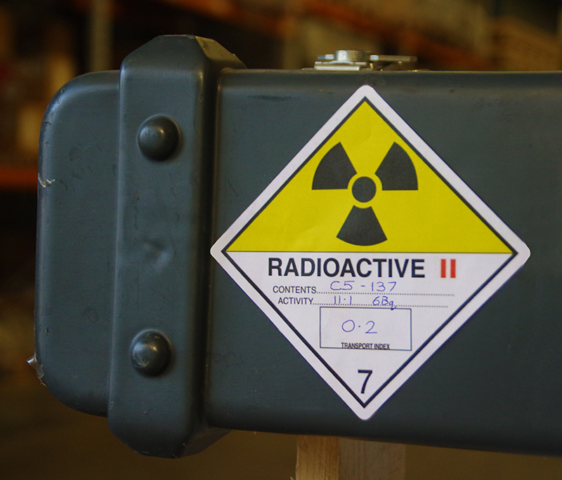 Radioactive goods packaging